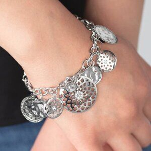 Paparazzi Jewelry Accessories - Trinket Tranquility - White Bracelet - Vintage